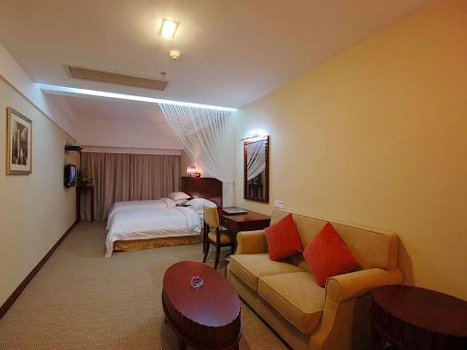 Starway Hotel Silver Zhuhai Buitenkant foto