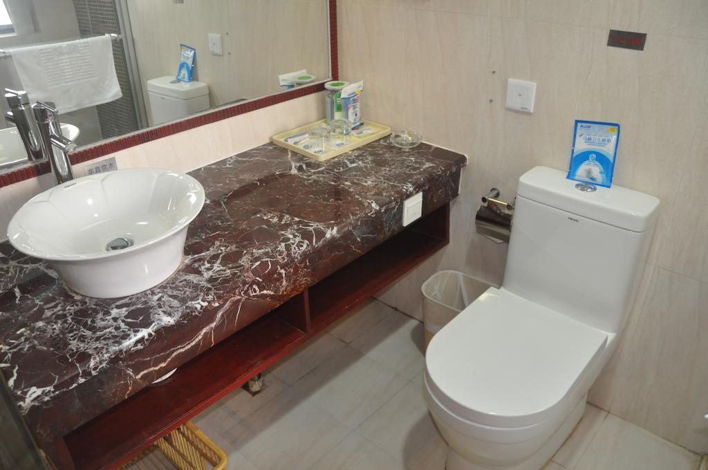 Starway Hotel Silver Zhuhai Kamer foto