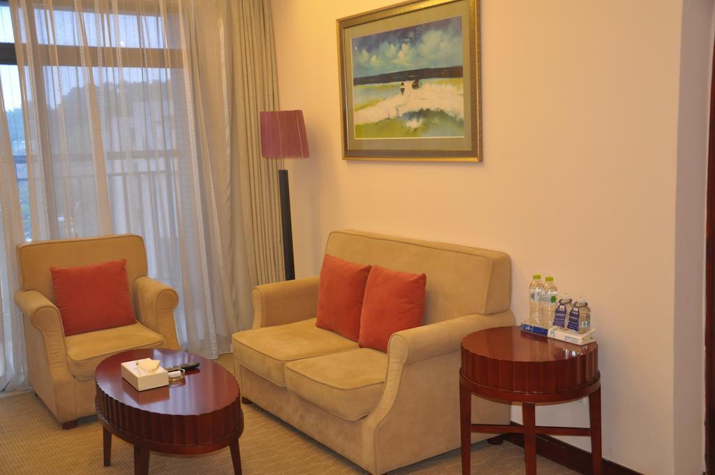 Starway Hotel Silver Zhuhai Kamer foto